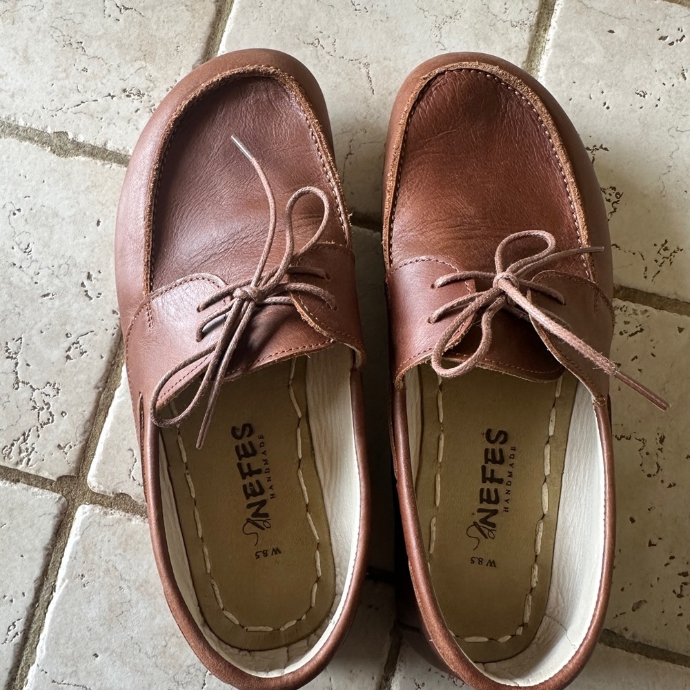 Women’s handmade grounding leather barefoot shoes like new